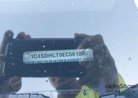 2014 Dodge Durango R/T z USA, uszkodzony, nr VIN 1C4SDHCT9EC561000